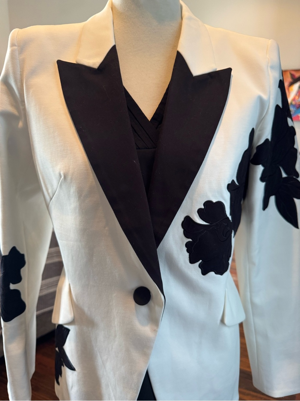 White House Black Market White Blazer with Black Floral Appliqué - Picture 9 of 13